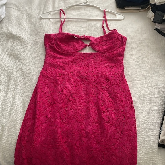 Ivana lace midi dress - Picture 2 of 2